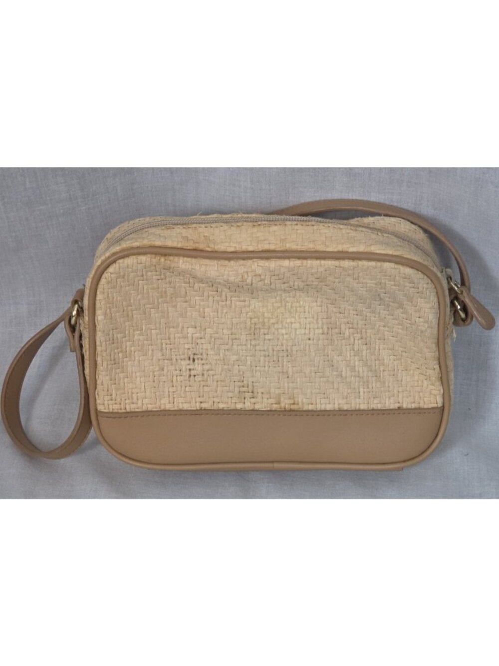 Etienne Aigner Woven Straw Crossbody Shoulder Bag Purse Tan Summer Vacation